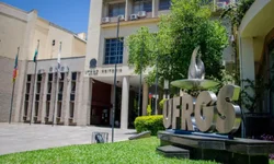 Planetário itinerante leva experiência imersiva às escolas de Uruguaiana