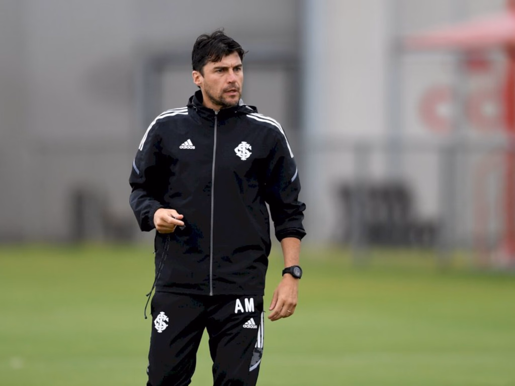 Medina completa cem dias com pior resultado desde o retorno à Série A