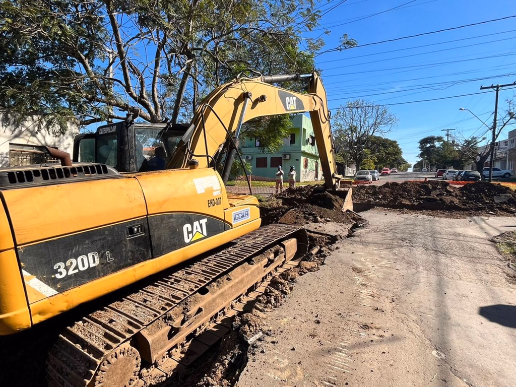 BRK realiza obras de pavimentação asfáltica na Rua Bento Martins