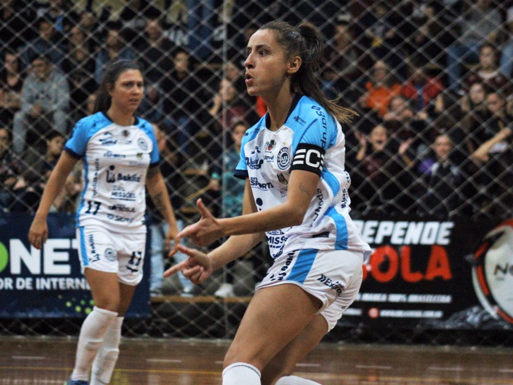 Celemaster larga na frente na decisão da Supercopa Gaúcha