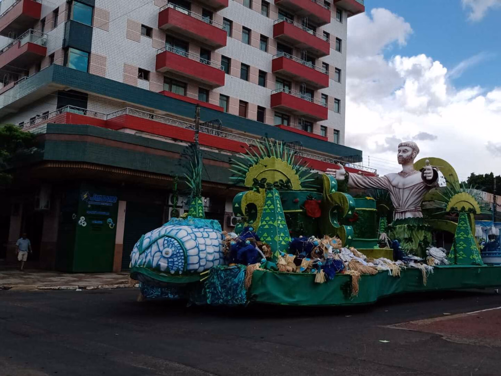 Avenida Presidente Vargas deve ter trânsito normalizado até quinta-feira