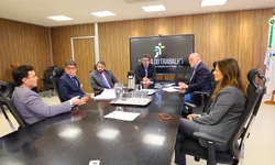 Governo torna gratuita a conta de luz para famílias de baixa renda