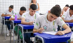 Estudantes têm até sexta-feira para comprovar informações da lista de espera