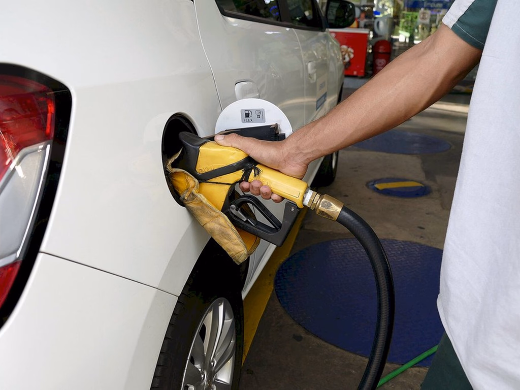 ICMS sobre combustíveis é congelado por mais 90 dias