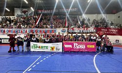 Goleada garante Uruguaianense na final