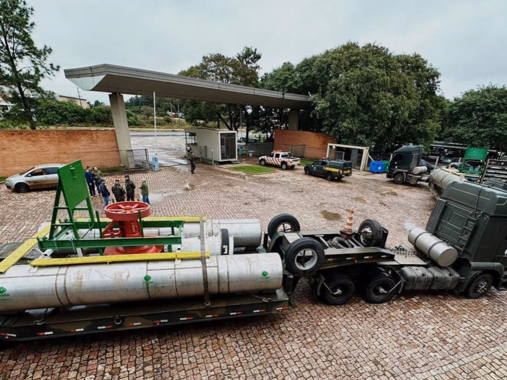 Grupo Ceolin doa bombas flutuantes de irrigação para a região dos Sinos