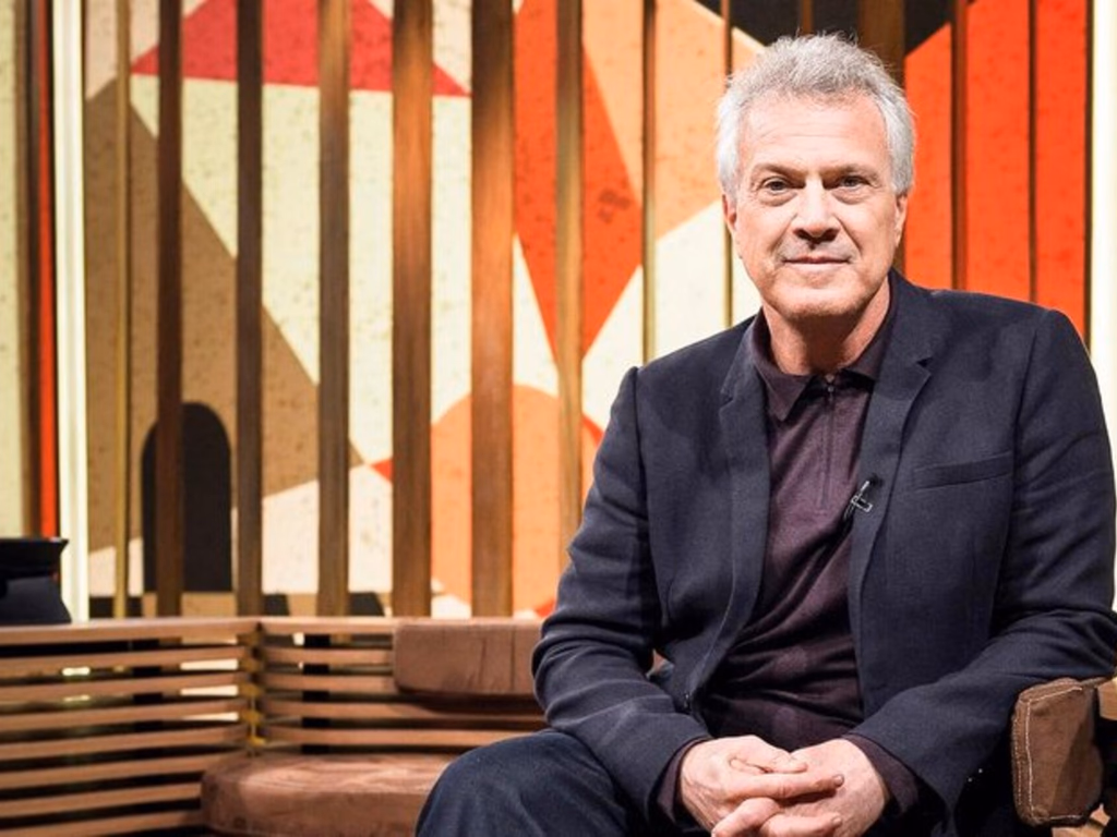 Artistas fazem apresentações com renda revertida para vítimas das enchentes