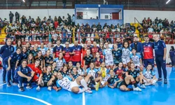 Projeto de hidroginástica atende mais de 100 pessoas