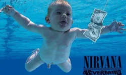 Red Hot Chili Peppers lidera as paradas com dois discos em um ano e vira marco