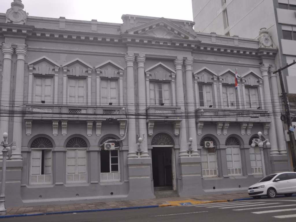 Uruguaiana melhora desempenho, mas segue com baixo nível de investimentos