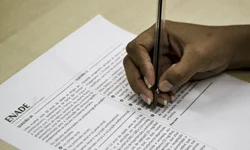 Aluno do curso de Fisioterapia é premiado em Congresso Nacional