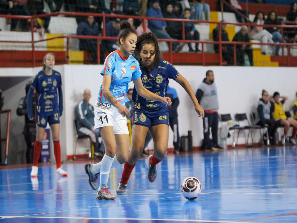 Celemaster vence três jogos em menos de 24 horas