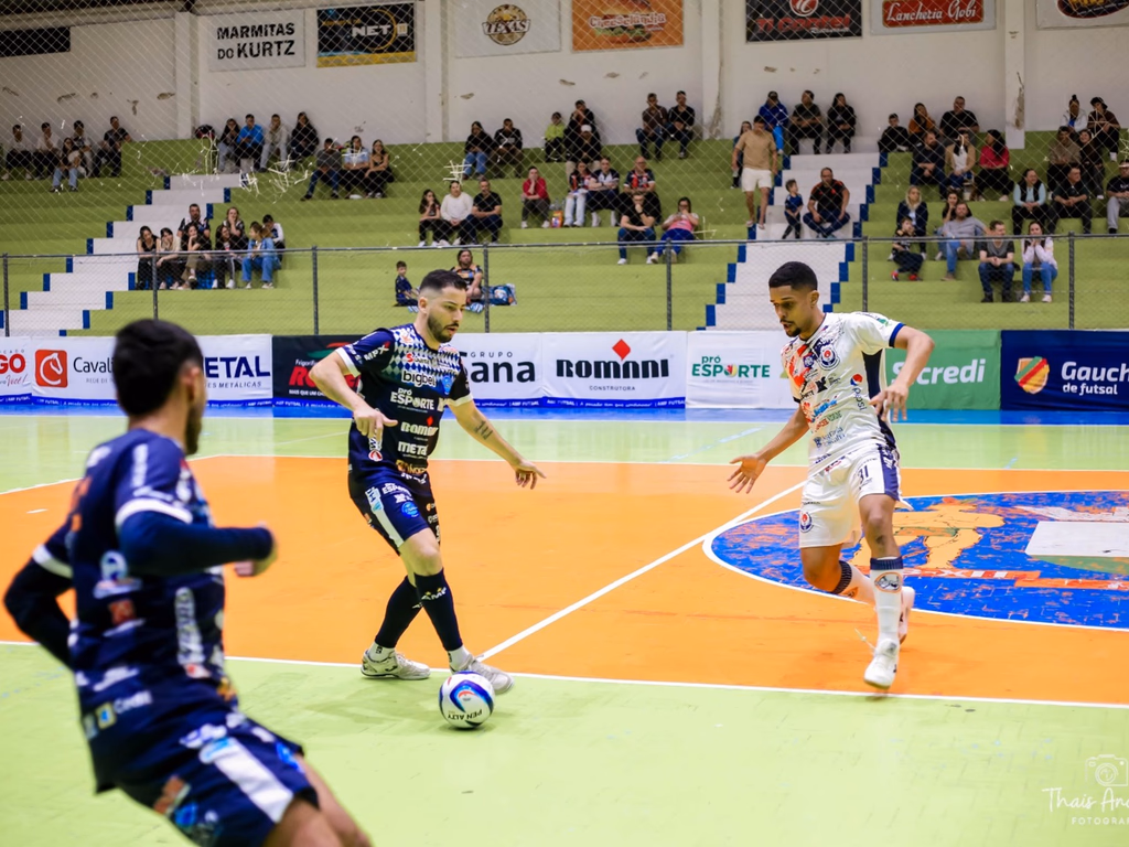 Uruguaianense sofre virada nos segundos finais e perde para a AMF