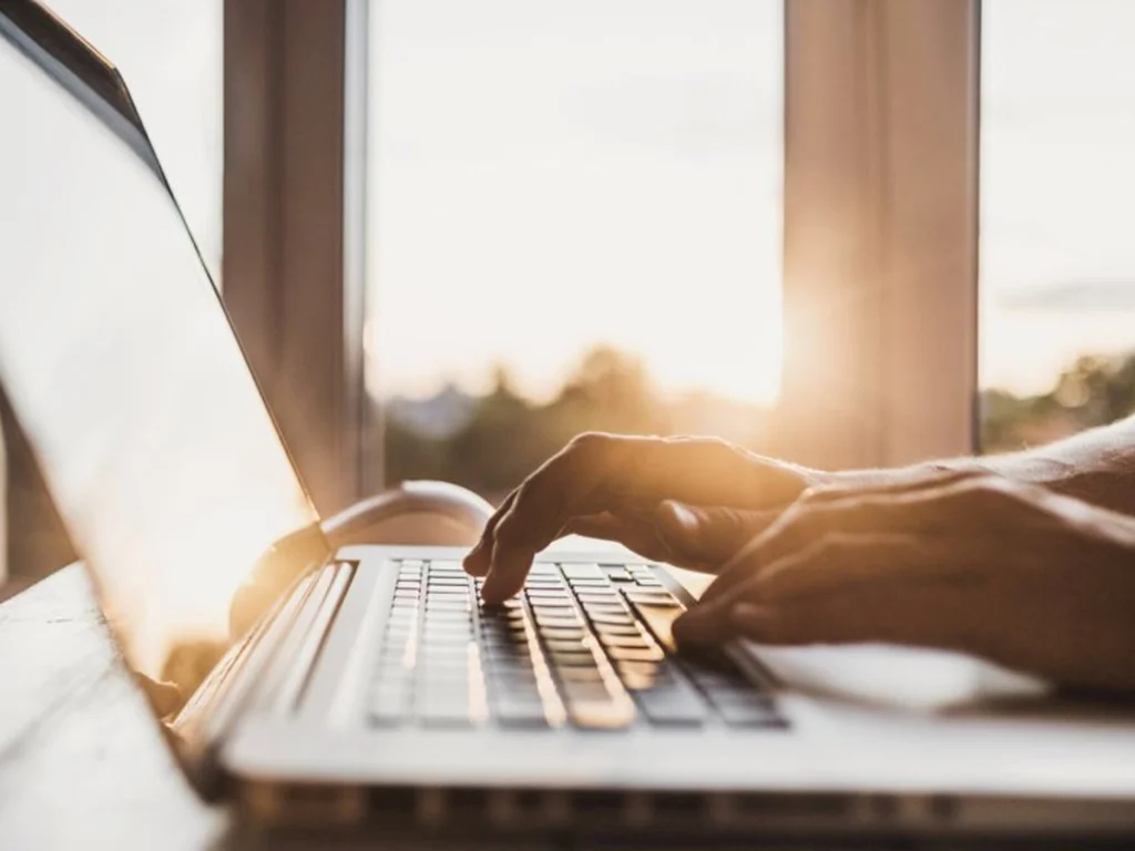 Advogados e peritos deverão atualizar dados no site