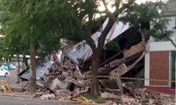 Polícia resgata cachorro abandonado no calçadão