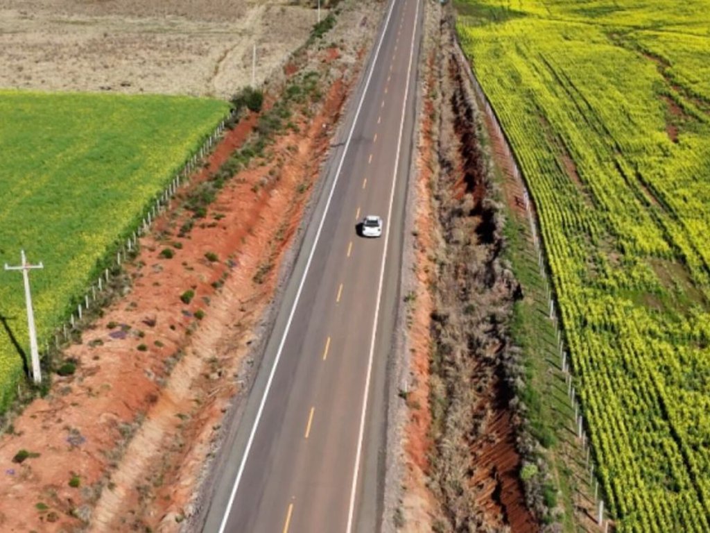 Pavimentação da ERS-566 fortalece integração e economia na Fronteira Oeste