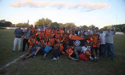 Cidade Alegria perde, mas mantém liderança isolada