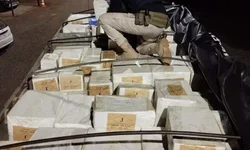 PRF apreende caminhão com placas de Uruguaiana em Itaqui