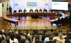Etapa do ensino médio é homologada e BNCC está completa