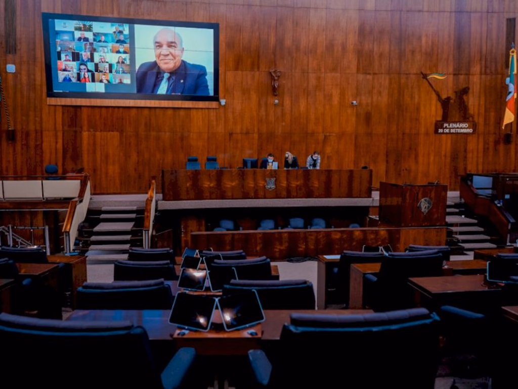 Assembleia aprova projeto que facilita pagamento de débitos de trânsito