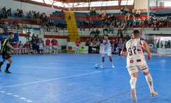 Uruguaianense apresenta plantel para a temporada 2025