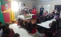 10ª CRE participa de encontro das escolas da fronteira