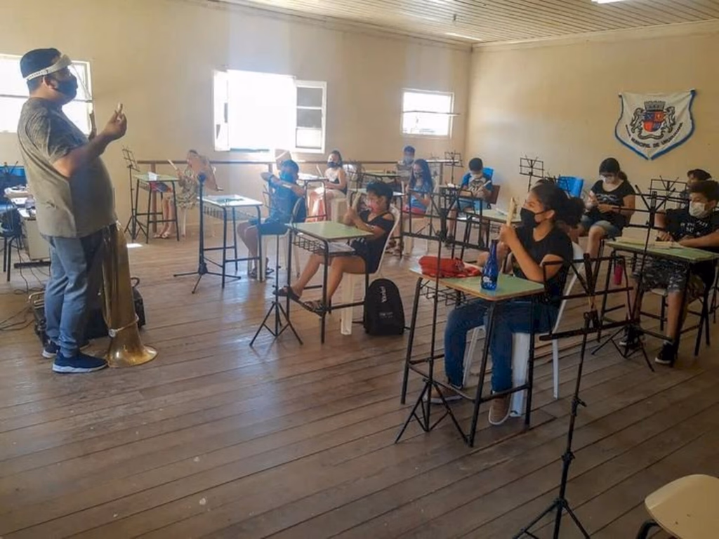 Terceiro encontro da Banda Municipal ocorreu no sábado