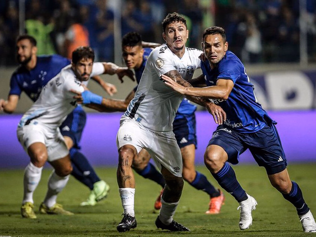 Diante do Cruzeiro, Grêmio sofre sua primeira derrota no Brasileirão