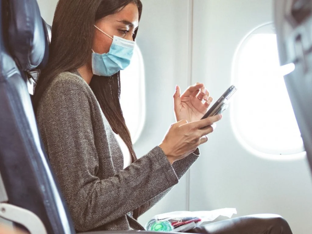 Fim da obrigatoriedade de máscaras em aeroportos e aviões