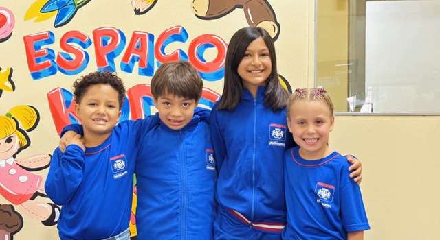 Semed anuncia 11,5 mil kits de uniformes para a rede municipal