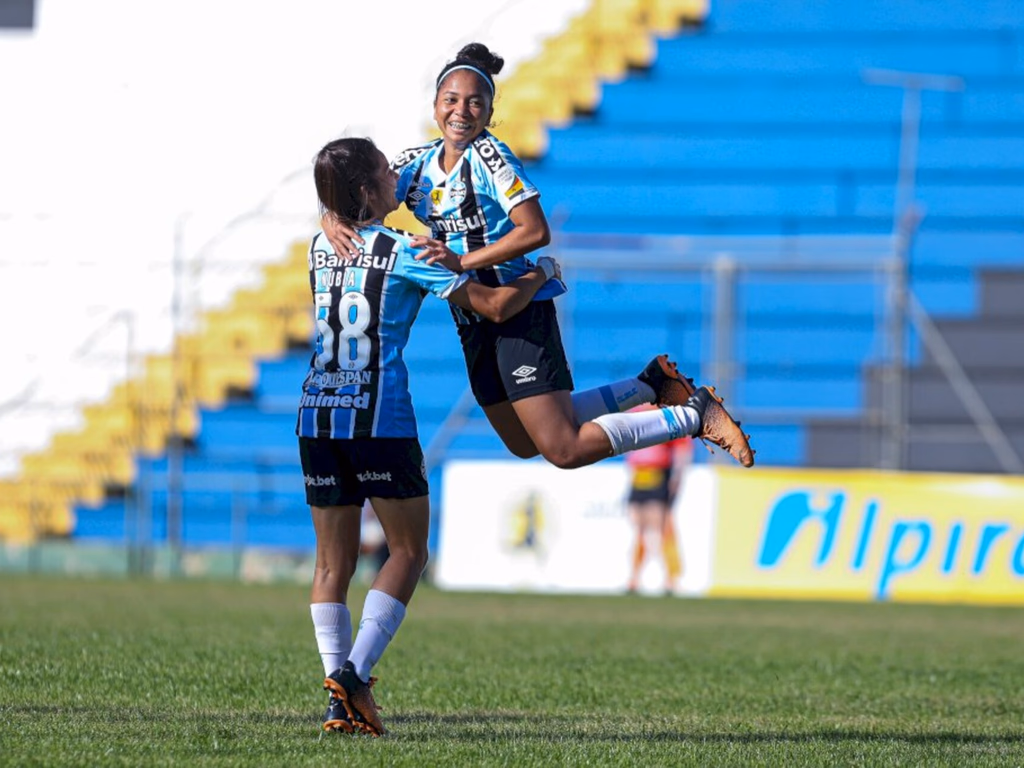 Gurias Gremistas vencem e seguem invictas no Gauchão