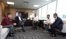 Marta iguala Klose na artilharia histórica de Copas do Mundo