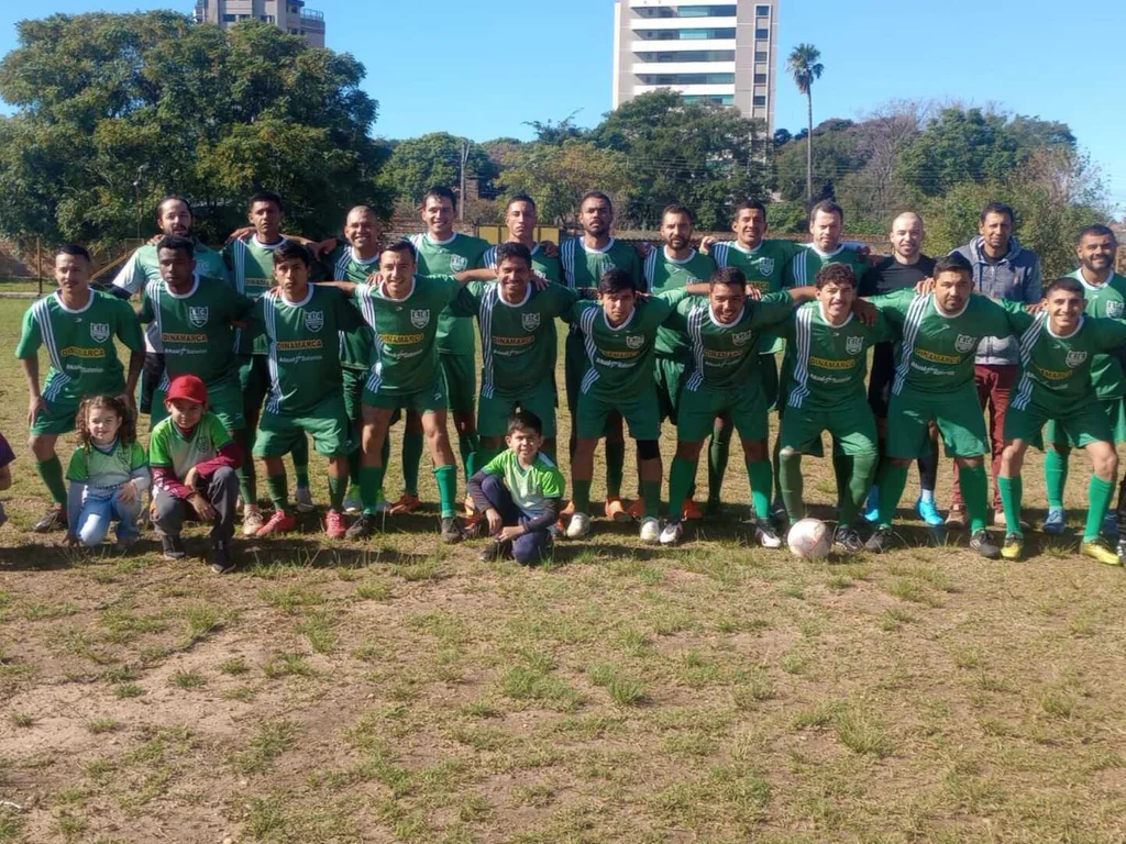 Dinamarca e Prolar vencem na Liga da Primavera