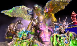 Primeira noite foi de enredos que exaltam cultura e ancestralidade