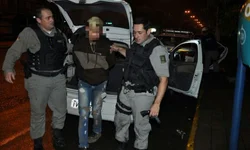 PRF apreende 17,5 mil maços de cigarros contrabandeados