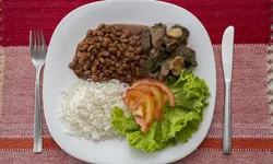 Criança de quatro anos está entre os oito internados no HSCU