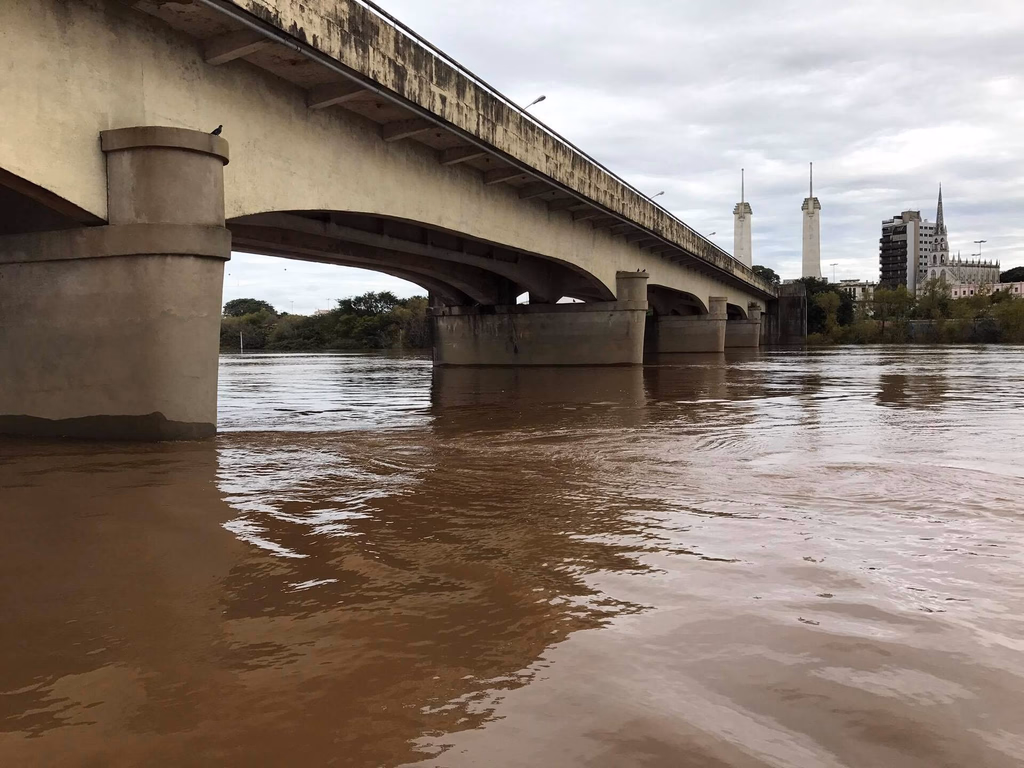 Rio Uruguai atinge níveis críticos