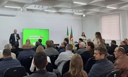 Deputados devem votar na próxima semana projeto de proteção infantil digital