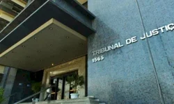 TRF4 reabrirá prédios judiciários e retomará trabalho presencial