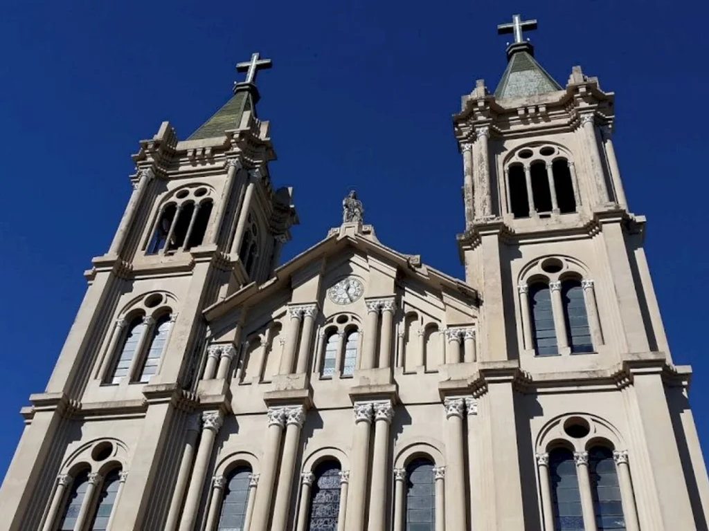 Uruguaiana celebra dia da padroeira com carreata