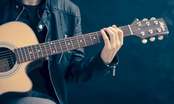 Rompimento de cabo deixa parte da cidade sem energia