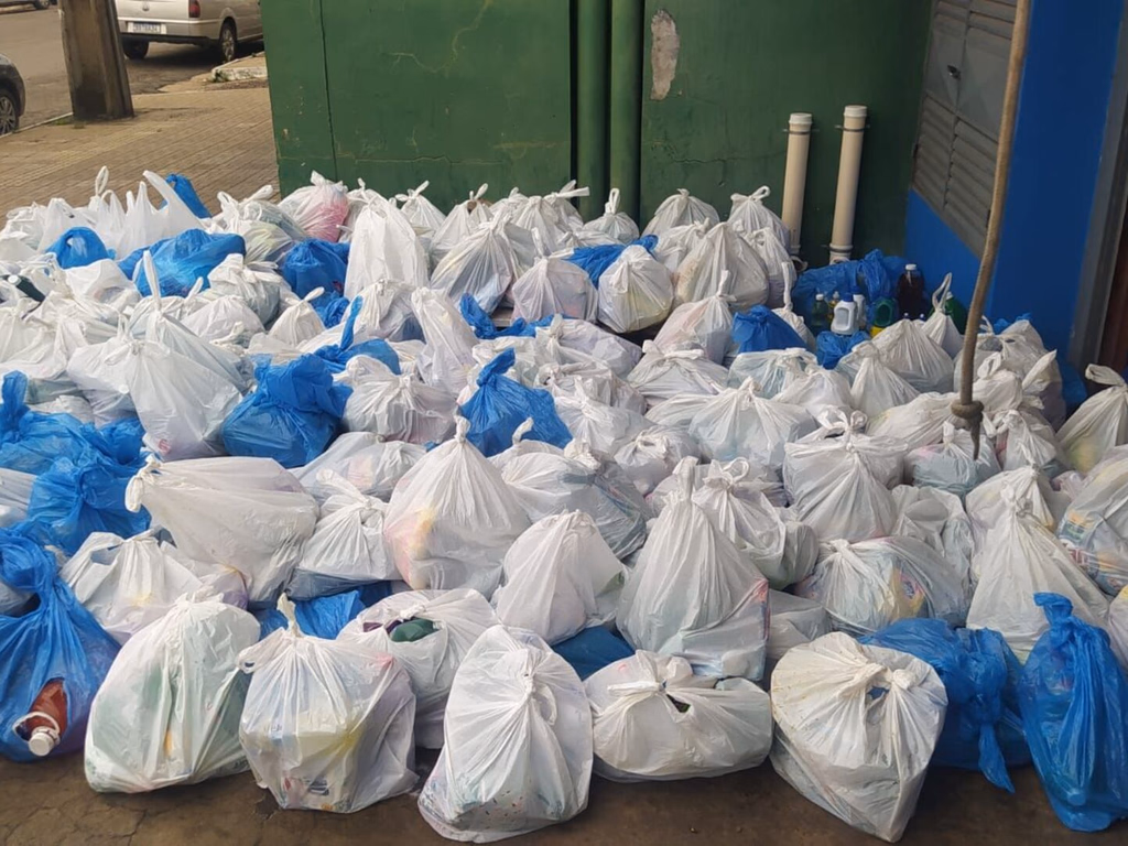 Uruguaiana recebe alimentos e kits de higiene e limpeza enviados pelo Estado