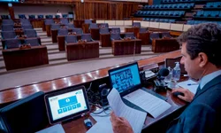 Mandetta fica, pelo menos por enquanto