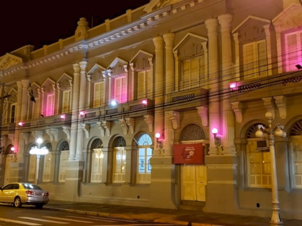 PL que cria secretarias é retirado para alterações