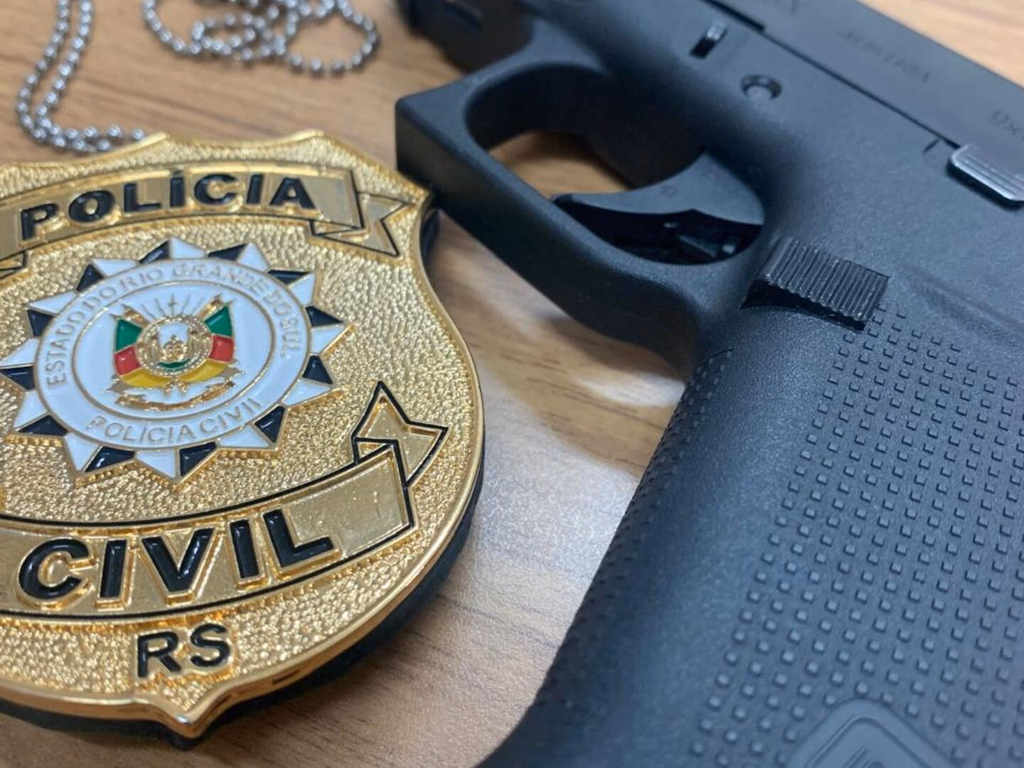 Homem é preso por descumprir medida protetiva e suspeita de abuso