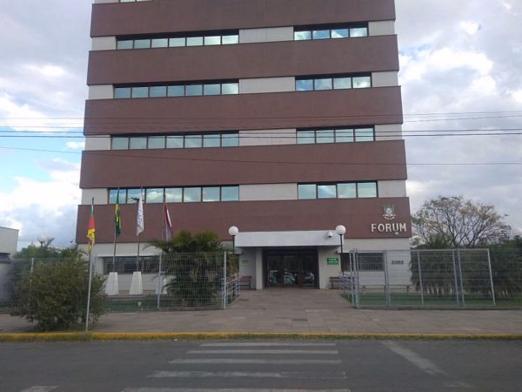 Jurados desclassificam crime e réu será julgado por lesão corporal