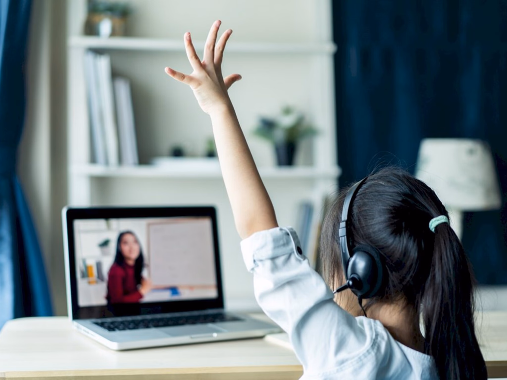 Meu filho vai continuar no ensino remoto, como garantir a qualidade da educação?