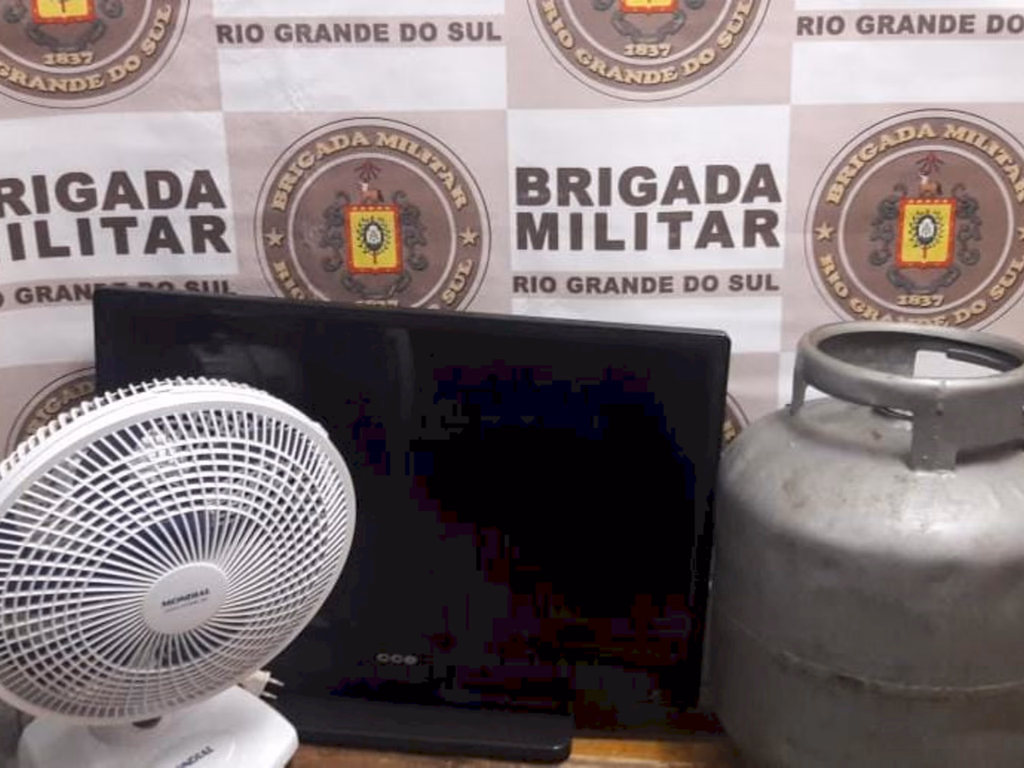 Após roubar casa, homem é preso