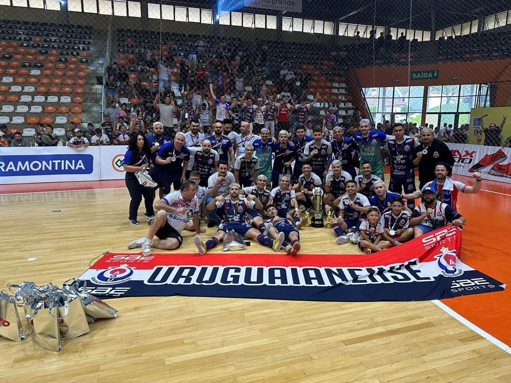 Uruguaianense termina o ano com o vice-campeonato da Liga Gaúcha