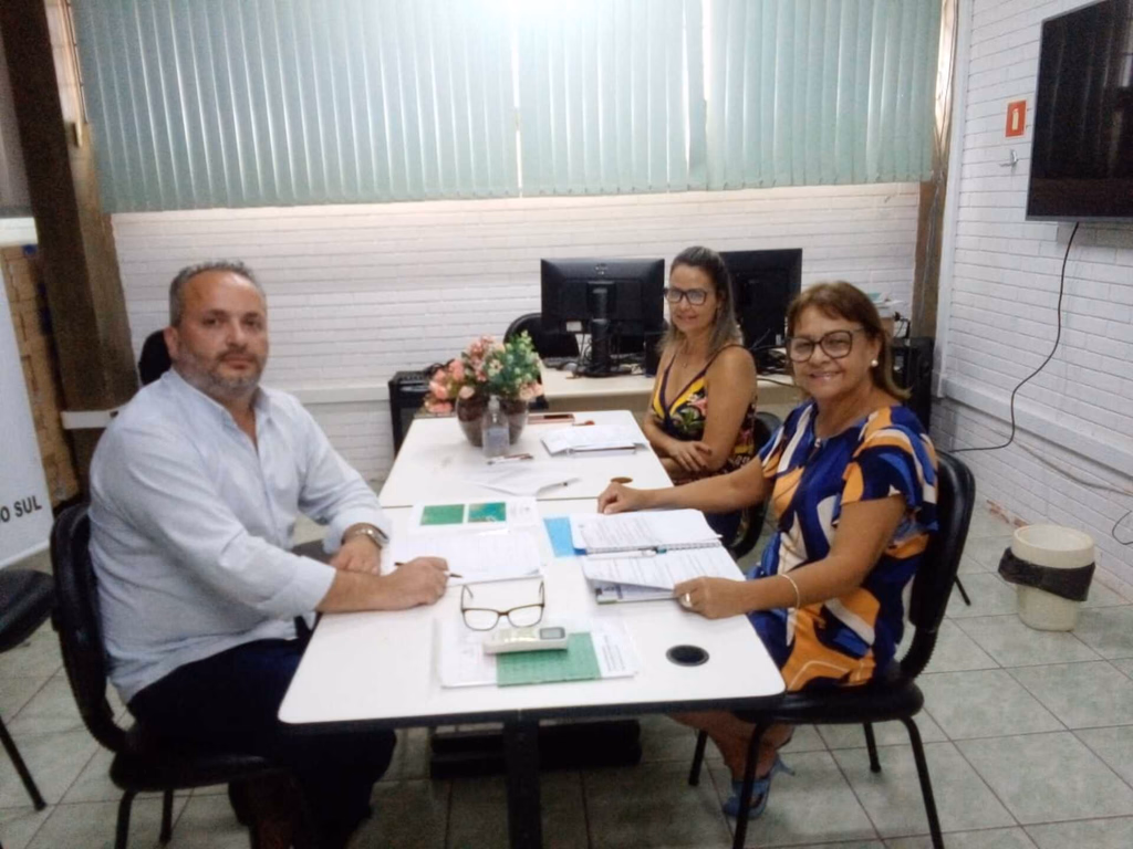 Após três anos Escola Flores da Cunha segue interditada